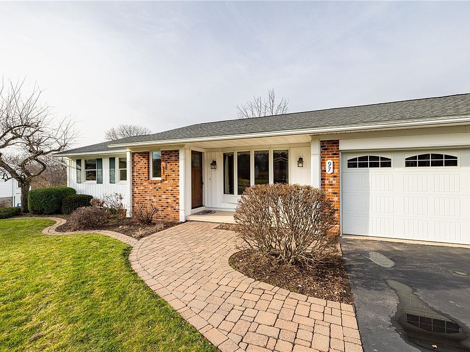 97 Tumbleweed Dr, Pittsford, NY 14534 Zillow
