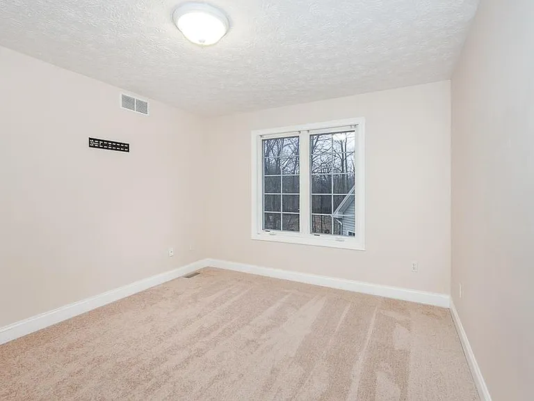 3729 Edgehill Dr — Photo 22