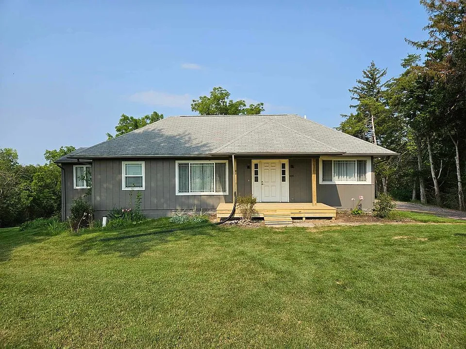 1499 Curtis Bridge Rd NE