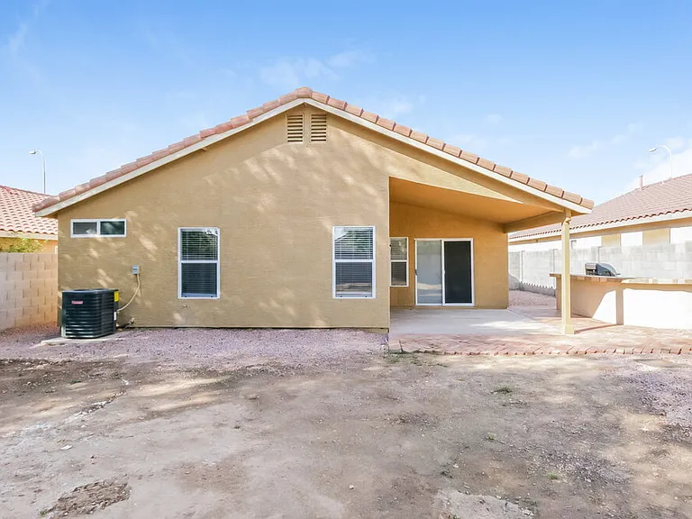 2415 E Browning Pl — Photo 16