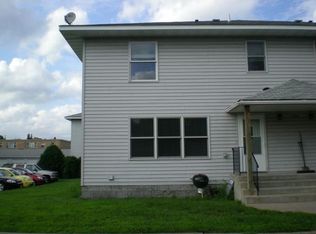 2080 Samuel St APT 17, Roseville, MN 55113