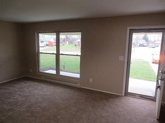 3rd image of 123 Angela Dr