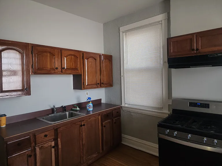 1512 E 73rd St #2 — Photo 45
