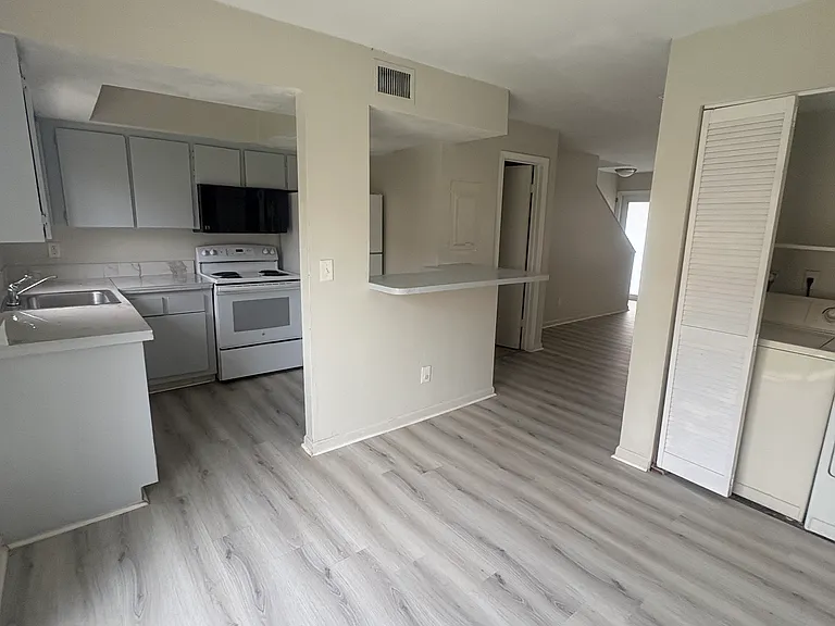 2240 NW 59th Way #1-0 — Photo 7