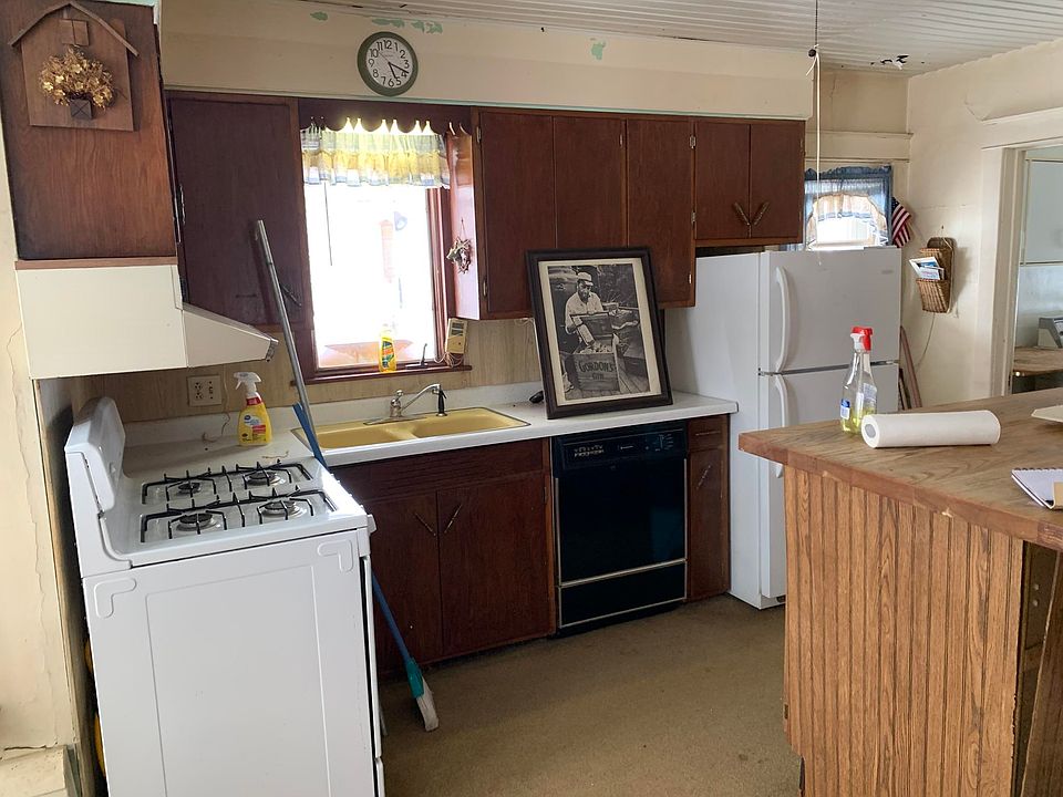N6467 County Road M, Westfield, WI 53964 | MLS #50318797 | Zillow