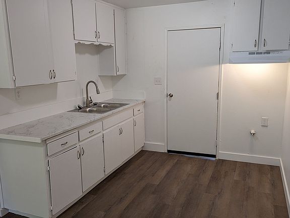 4th image of 1917 Estes Ave #1921