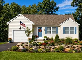 30 Fieldstone Way, Westerly, RI 02891