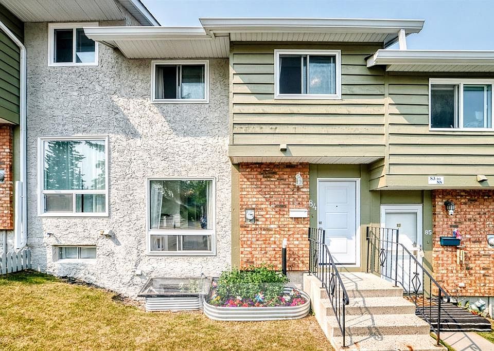 1st image of 6915 NE Ranchview Dr NW #84