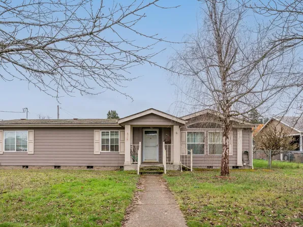 21 Nandina St, Sweet Home, OR 97386