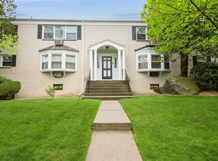 8 Essex Ln APT 2710, Suffern, NY 10901