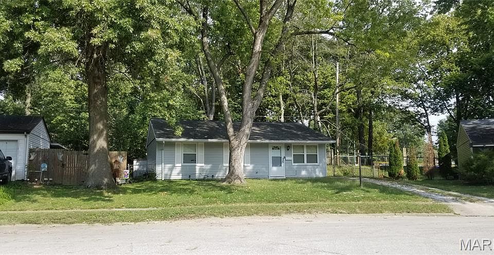 1st image of 41 Scarlet Dr