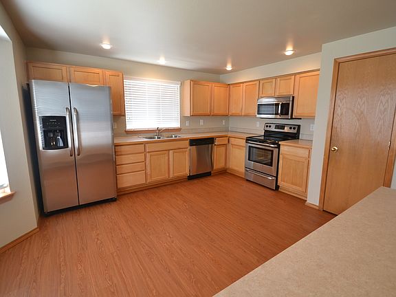 3rd image of 9501 53rd Ave NE