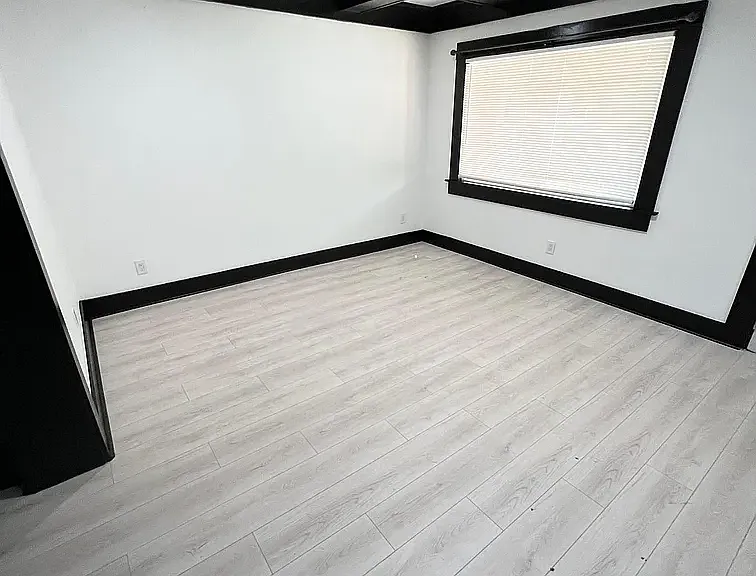112 S Hoover St #A — Photo 10