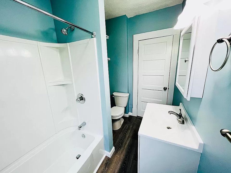 2nd image of 988 Chicopee St #1R