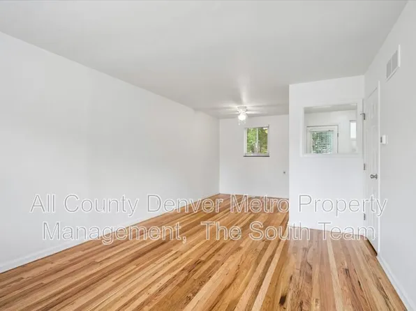 10207 E 14th Ave, Aurora, CO 80010