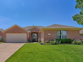 612 Ember Ln, Mansfield, TX 76063