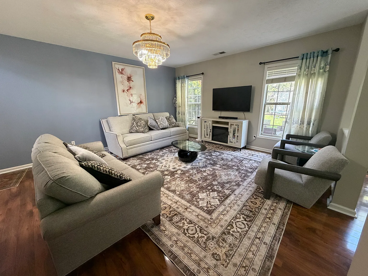 3 bed, 2.5 bath, 1846 sqft, $2,200 — Photo 4