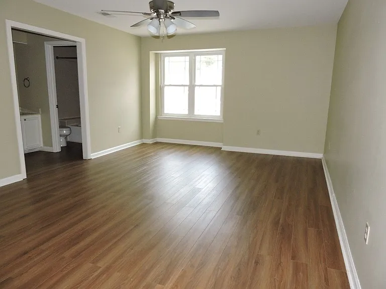 5138 Stumberg Ln — Photo 10