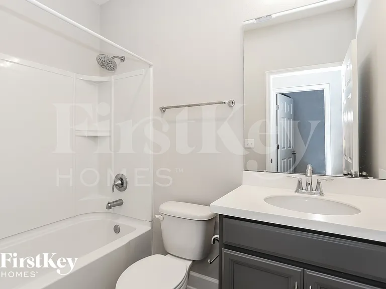 12069 Bridgehampton Rd — Photo 13