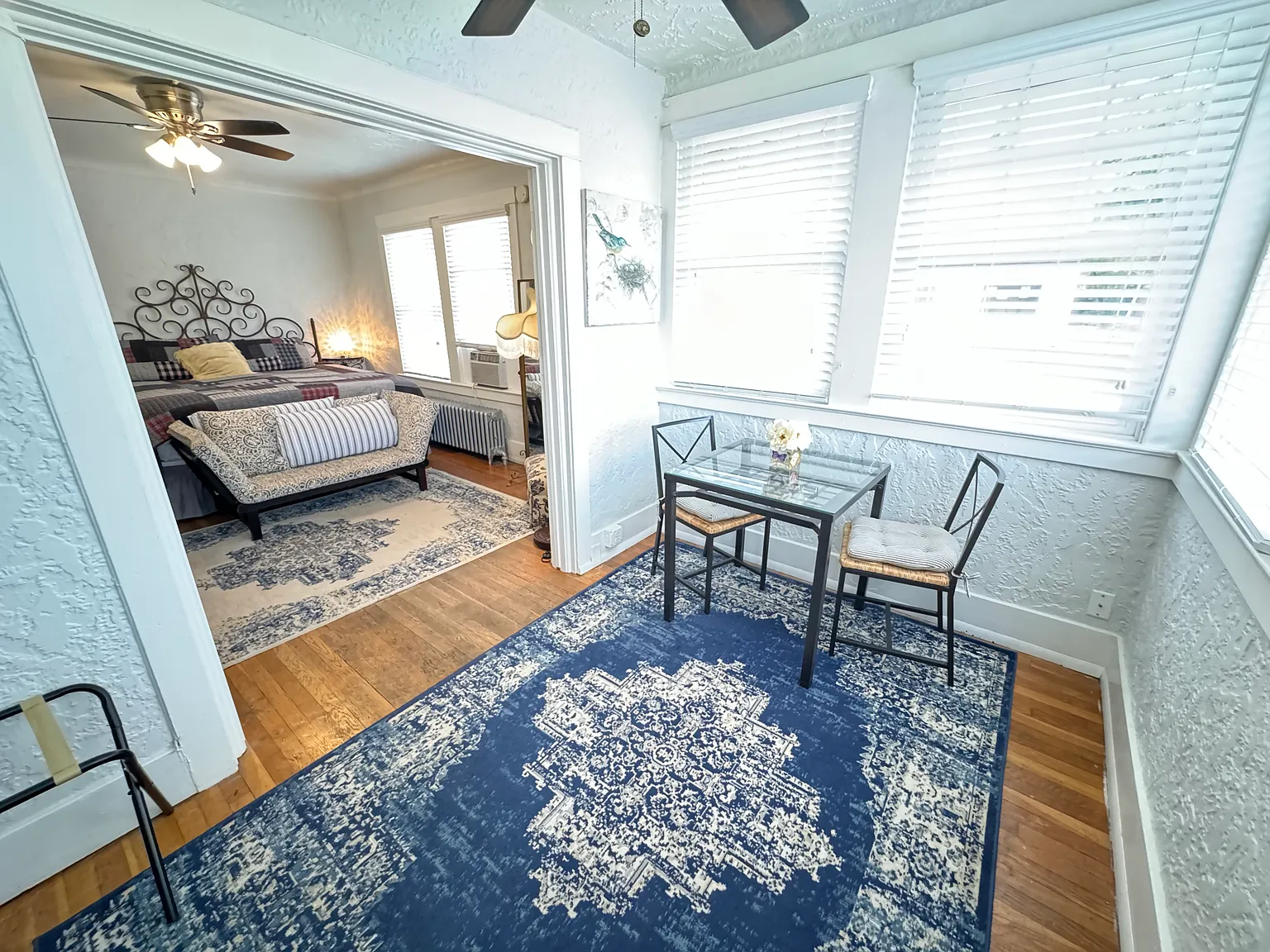 Studio, 500 sqft, $1,200 — Photo 2
