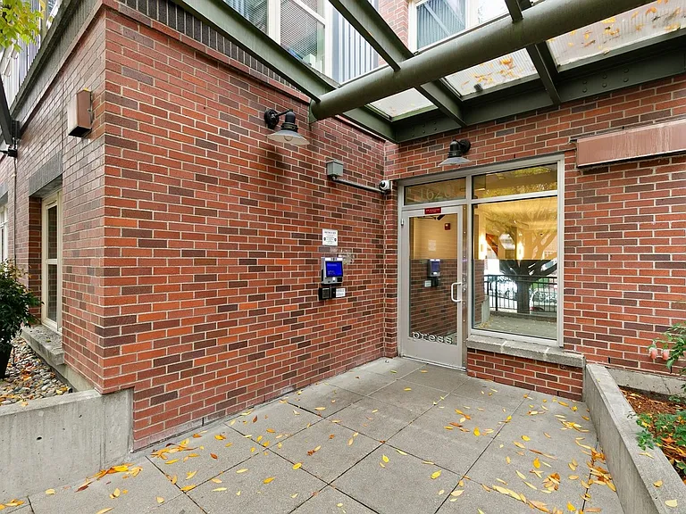 1620 Belmont Ave #529 — Photo 2