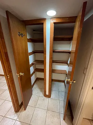 Rented by Best Apartments North Inc | media 25