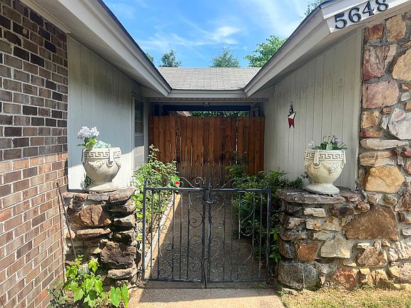 3rd image of 5648 Fieldcrest Dr