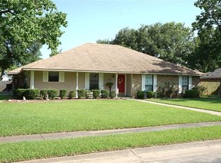 426 Mayfair Dr, Bossier City, LA 71111
