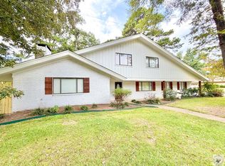 3009 Crestridge Dr, Texarkana, TX 75503