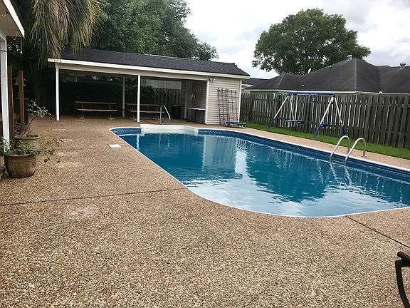 5th image of 914 Aberdeen Dr