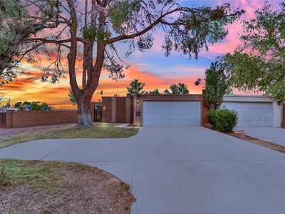 5261 S Sandhill Rd, Las Vegas, NV, 89120