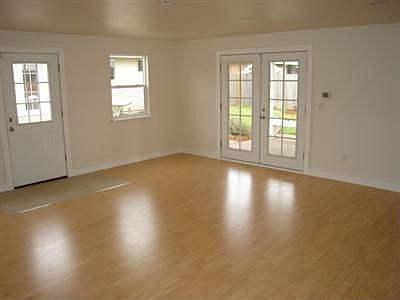 Outside Bonus Room