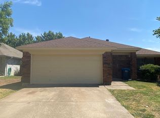 10725 Lone Pine Ln, Fort Worth, TX 76108