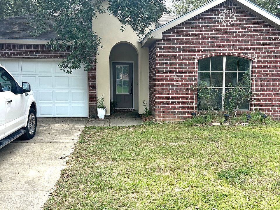 1st image of 10396 Huntleigh Dr