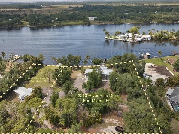 2213 River Pine Dr, Fort Myers, FL 33905