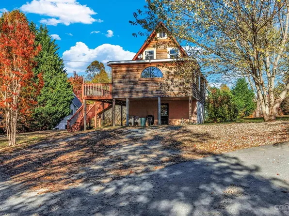 52 & 57 Point Lookout Cir, Hendersonville, NC 28792