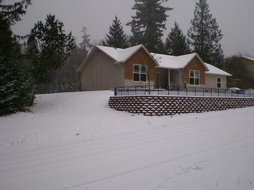 1st image of 390 Shepards Ln