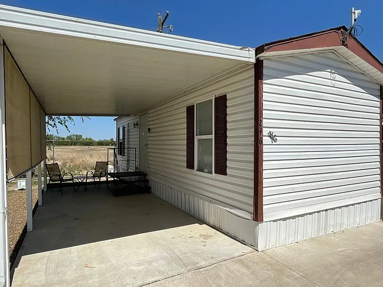 4770 N Mayberry Rd — Photo 1