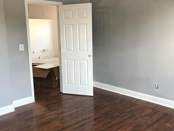 4th image of 702 Chancellor Ave APT 301
