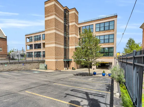 109 W Washington Ave, Jackson, MI 49201