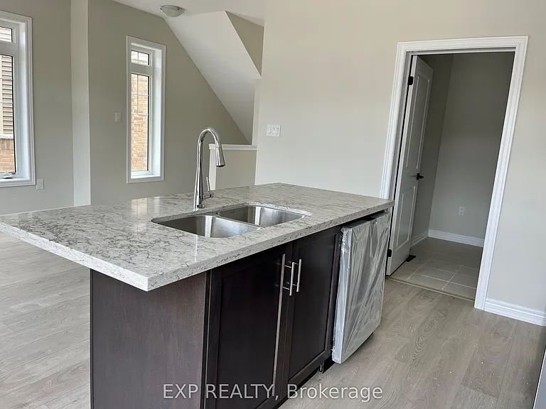 10 Birmingham Dr #24 — Photo 6