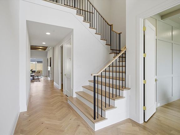 5th image of 5043 Linnet Ln