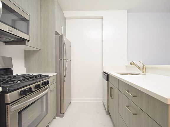 Pelham Terrace - Kitchen - K-Line