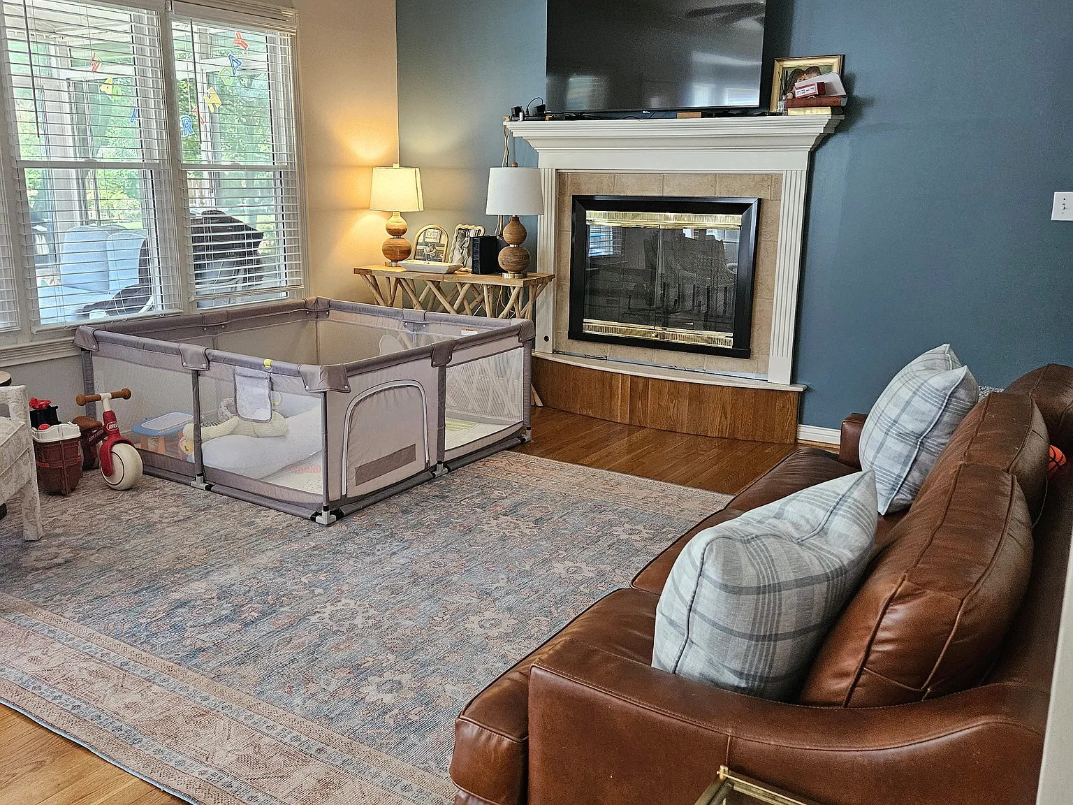 4 bed, 3763 sqft, $3,300 — Photo 2