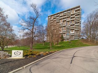 1000 Urlin Ave APT 218, Grandview, OH