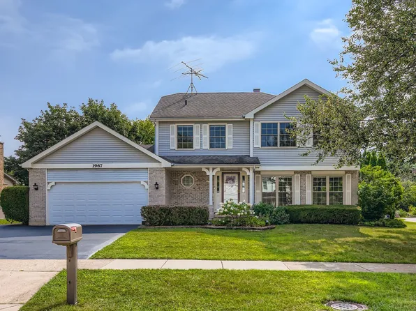 1967 N Woodland Ln, Arlington Heights, IL 60004
