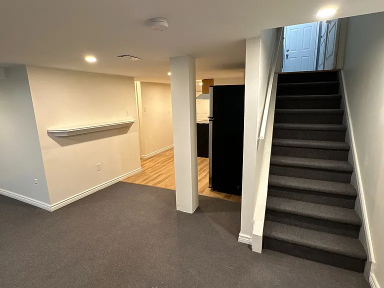 33 Brightsview Dr — Photo 2