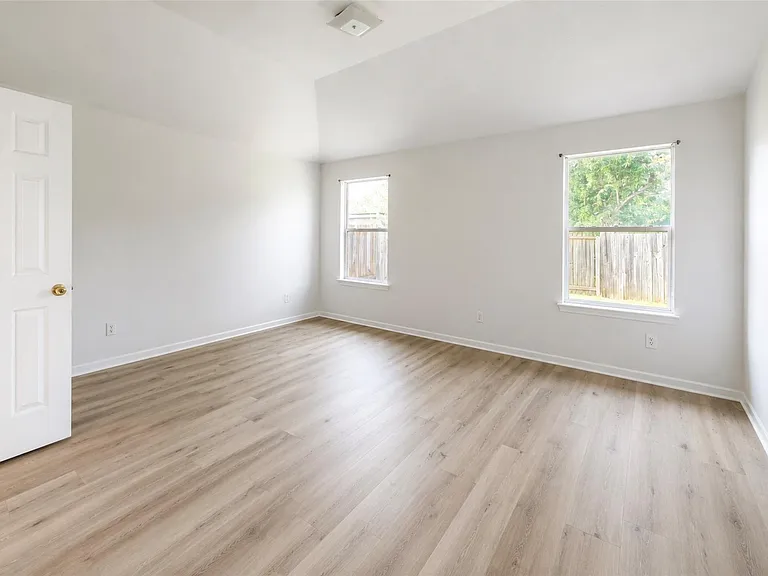17218 Blushing Pear Ct — Photo 5