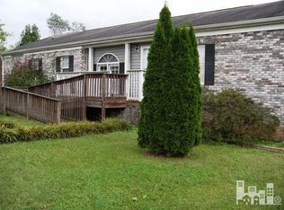 73 Bell Williams Rd, Burgaw, NC 28425