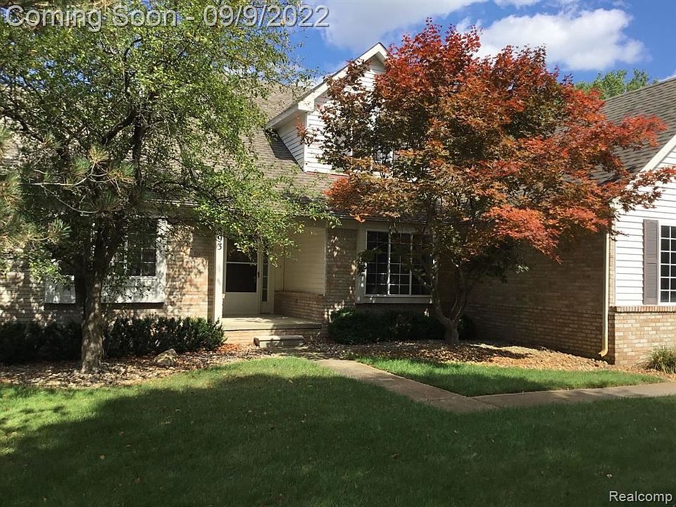 1st image of 893 Crestmoor Dr